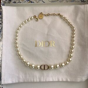 Dior Pearl Choker